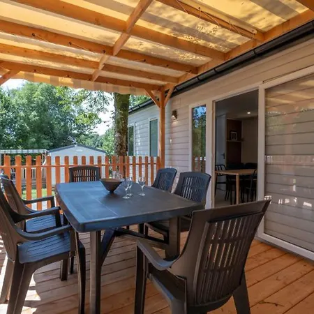 مكان تخييم Mobil-home Avec Terrasse - 6 Pers. - Api-1-52-2132 *